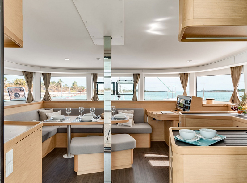 Aria Lagoon 42