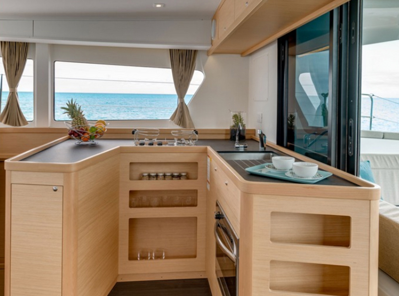Aria Lagoon 42